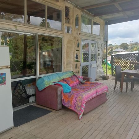 Hotel The Mud House Raglan Esterno foto